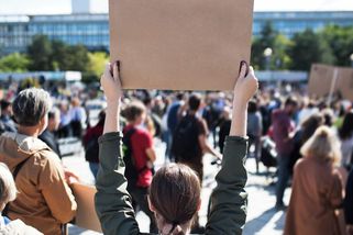Studenti budou protestovat proti Klempířovi, dostanou omluvenku - Novinky