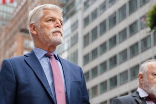 Prezident Pavel vynechá komunální volby. Jel na soukromou zahraniční cestu - Seznam Zprávy