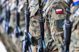 Polská dluhová skluzavka. První snížení ratingu ukazuje problém, který samotný ekonomický růst nevyřeší