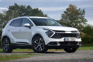 Ojetá Kia Sportage je klasické moderní SUV. Bude to dobrá ojetina, ale i tak vás bude štvát - Garáž.cz