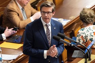 Musíme si pomáhat? Opozice zkouší vládnout místo vlády - Seznam Zprávy