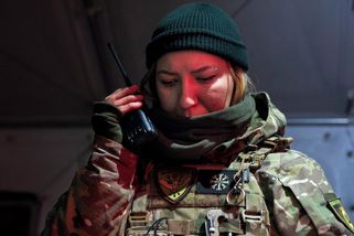 Chceme být prospěšné, říkají Ukrajinky a míří na bojiště - Novinky