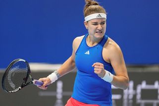 Čarodějka Muchová uchvátila fanoušky senzačním úderem - Sport.cz