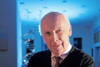 James Watson rozluštil DNA. Kvůli rasismu ale přišel o uznání i tituly - Médium.cz