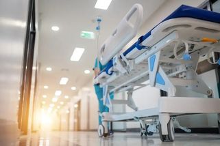 Nová pražská nemocnice bude mít jen zhruba 1 300 lůžek. Je to 3× méně, než mají nemocnice, které má nahradit