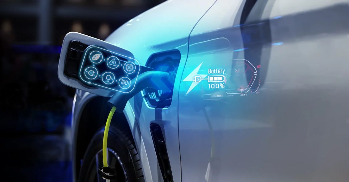 Komu se vyplatí elektrické auto? Češi zůstávají u benzinu a nafty - Echo24.cz