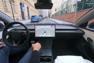 Česko uznalo prozatímní schválení autonomního systému řízení Tesly - Seznam Zprávy