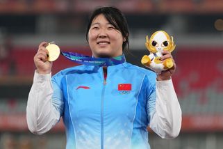 Mladá čínská oštěpařka ozdobila Asijské hry dalším hodem přes 70 metrů - Sport.cz