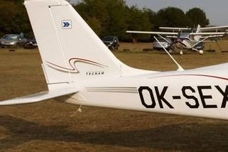 Tajná řeč letadlových SPZ: Co prozradí OK-SEX nebo OK-DPH? - Médium.cz