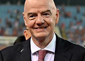 Podpora pro Infantina před volbami FIFA. Za šéfem federace stojí 22 arabských svazů