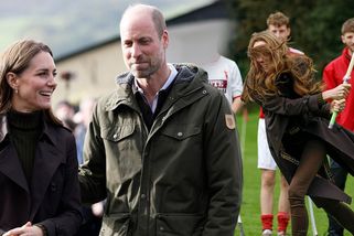 Takhle se honí princezna: William rozesmál fanoušky nezvyklým gestem. Kate pobavila sportovním výkonem - Super.cz