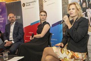 Konec války na Ukrajině zasáhne naší ekonomiku. Česko na to není připravené