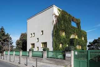 Müllerova vila je po rekonstrukci ještě noblesnější. Uvidíte i dříve nepřístupné pokoje a garáž s autem