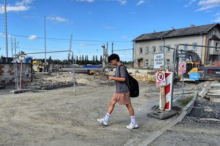 Podruhé odsunuto. Lidé ve Studénce marně čekají na objízdnou trasu zrušeného přejezdu smrti - Novinky