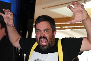 Psychopat Bejr bude v Clash of the Stars zápasit s Pavlem Novotným. Protekčního spratka vyzval kvůli Aničce Slováčkové - Super.cz