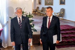 Jan Urban: Češi, budeme se v případě konfliktu bránit, nebo dáme přednost tradici?