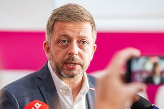 „Má se inspirovat Polskem.“ Rakušan vyzval Babiše, aby svolal schůzku o bezpečnosti