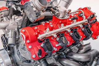Konec benzinu a dieselu dostává trhliny. EU chce od roku 2035 zmírnit emisní pravidla