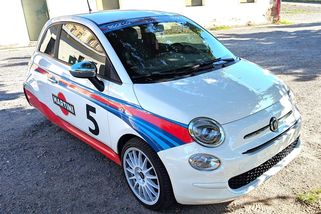 Fiat s divnou zadní částí můžou řídit i šestnáctiletí. A je to vůbec auto?