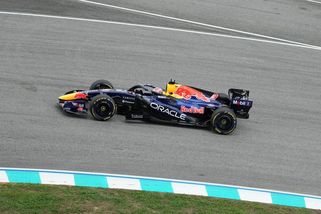 Suverénní Verstappen si v Malajsii dojel pro první sezonní pole position - Sport.cz