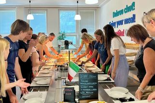 Vybírat, neplýtvat. Škola otevře speciální jídelnu, prošla zátěžovým testem - Seznam Zprávy