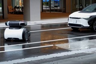 Vítejte ve Woven City. Městě, kde žijí roboti a lidé vedle sebe