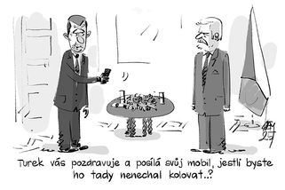 KEMEL: Turek posílá mobil - Novinky