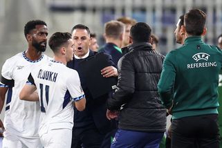V Lize národů bylo znovu dusno. Po plivanci se strhla mela - Sport.cz