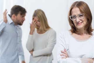 Partnerský ring: S tchyní na válečné stezce - Proženy.cz