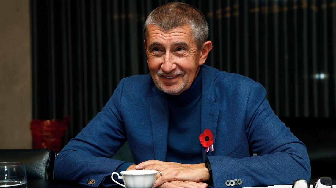 Zastropujte benzin jako Maďaři, vyzýval Babiš na jaře. Nezvládli to, tvrdí po fiasku - Novinky