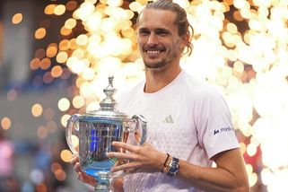 Bizarní chvíle. Šampionovi US Open nic nedocházelo. V emotivní řeči děkoval matce - Sport.cz
