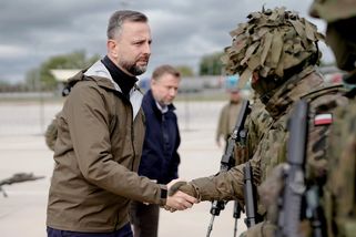 Provokují stále více. Ruský vrtulník vletěl do Polska, Varšava reaguje