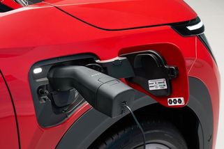 Češi se nemění. Neváhají si zajet, aby našli levnější nabíječku elektromobilů - Seznam Zprávy