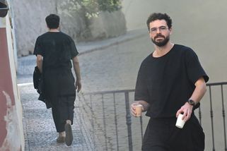Manžel Ewy Farne jako tělo bez duše. Martin Chobot výrazně pohubl