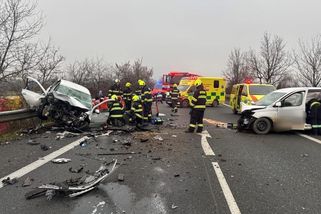 „Normální“ chyby za volantem loni zabily přes tři stovky lidí - Novinky