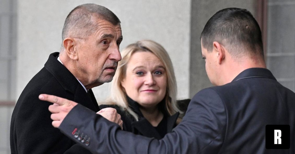 Premiérovi důvěrníci, komunistický kádr i Strnadův generálmajor. Jak vláda obsadila státní podniky