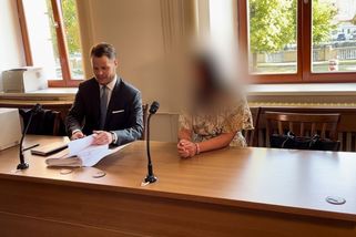 Vracela rodičům dítě i s exkrementy ve vlasech, některé bila. Majitelka školky dostala podmínku - Novinky