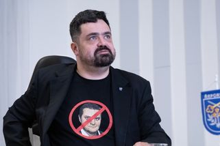 Novotný se překvapivě zastal premiéra Fica. Hájí vůli lidu, napsal starosta Řeporyjí