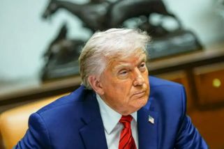 „Moje otázka zní, jestli a kdy vyhodím celý ten národ do povětří?“ Trump hrozí Íránu a zvažuje setkání s Pezeškjánem - Echo24.cz