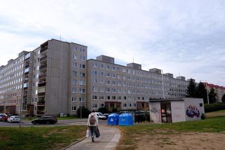 O osud sídliště. Nájemníci chtějí v referendu narušit plány developera - Seznam Zprávy
