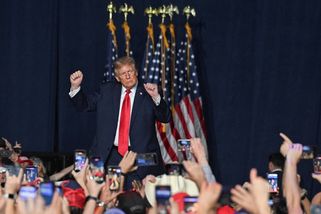 Trump chce ve svém golfovém klubu prezidentskou rezidenci - Novinky