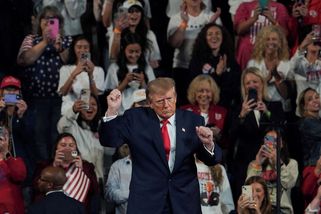 Atlantik či Pacifik jako Trumpův oceán, navrhl prezident USA. Podle médií v žertu - Seznam Zprávy