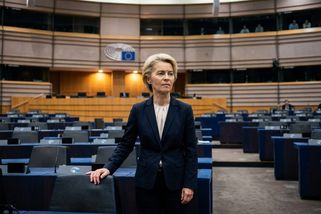 Socialisté v Bruselu tasí zbraň: Von der Leyenová čelí hrozbě historického obratu