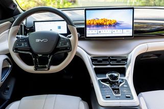 Čínské automobilky mohou přijít o polovinu evropského trhu s hybridy - Novinky