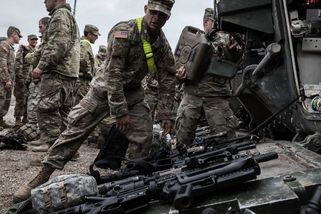 Velitel NATO představí plán na bleskovou porážku Ruska
