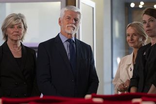 Měl by jít příkladem? Neúčast prezidenta u voleb rozdělila obyvatele u něj doma v Černoučku