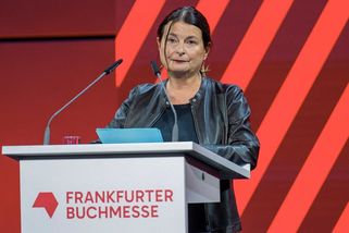 Komentář: Projev spisovatelky Denemarkové přišel ve Frankfurtu v nejvyšší čas