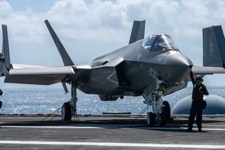 Historie vývoje F-35: Jak jedno letadlo paralyzovalo letecký průmysl na 34 let - Médium.cz
