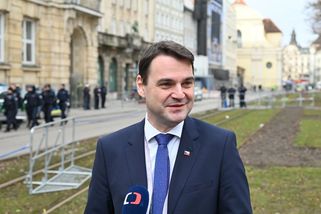 Žádná velmoc nemůže vyhrát válku proti realitě. Selhali jste, vmetl Macinka Lavrovovi - Novinky