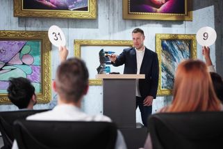 Obraz za pár stovek z výprodeje se na aukci prodal za téměř 30 milionů - Novinky